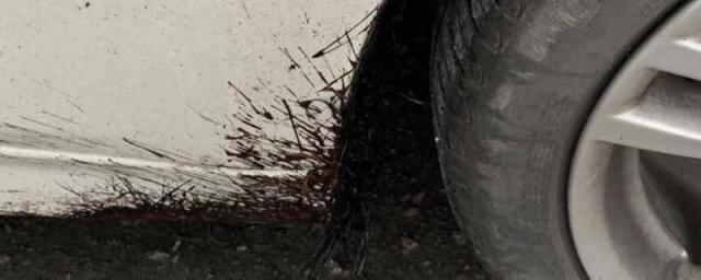 柏油剂怎么用才不伤漆,柏油清剂伤车漆吗