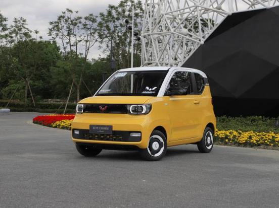 朗逸和福睿斯哪个好些(新款福睿斯和英朗哪个好)