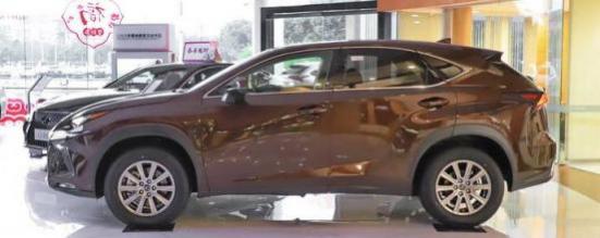 奥迪q5l要加多少机油(奥迪a3机油黄灯还能行驶吗)