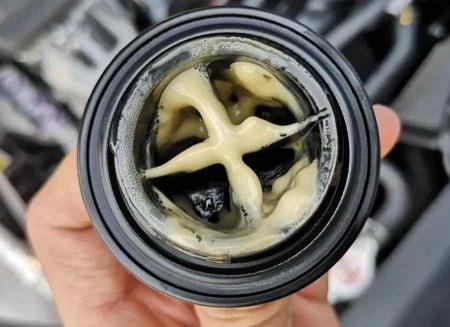 瑞虎8机油乳化的原因(机油乳化怎么处理？机油乳化的原因和危害)