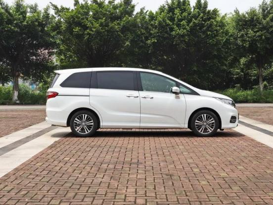 捷途X70plus地和天的区别是什么?(捷途X95驾驶模式怎么用？捷途X95运动和节能模式区别)