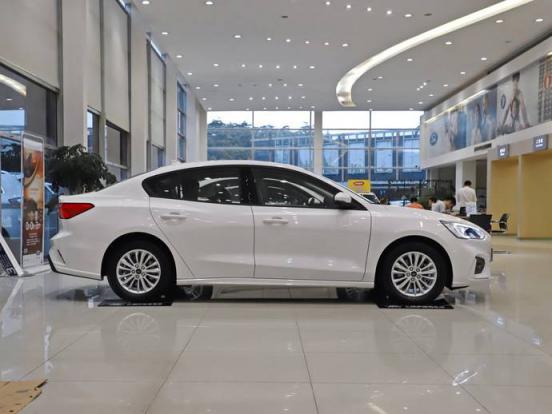 什么车用的轮胎是235/55R18？,家用车用什么轮胎好