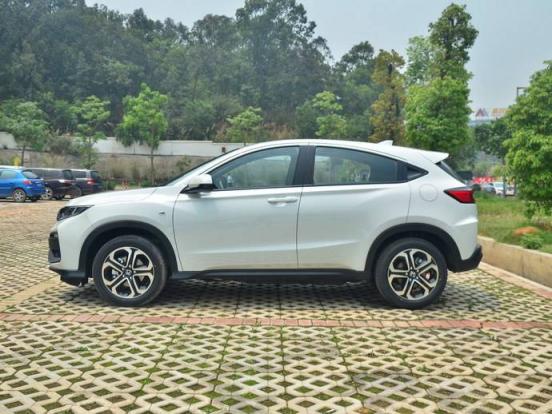 车轮廓是什么材料做的