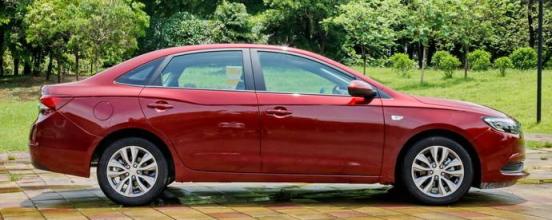 宝马x1首付多少可以买(宝马i8底盘可以升降吗)