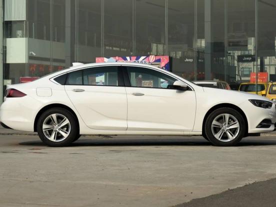 如何判断自己的爱车是否机油增多？(发现自己的车冒烟烧机油的方法)