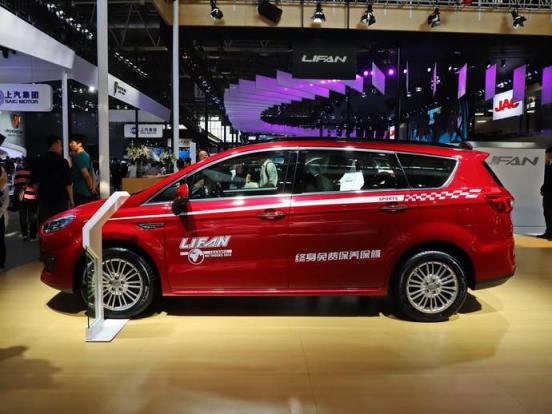 家用小轿车可以提前多久年审,考完科目四多久可以拿驾照