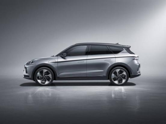 新帕萨特发动机右边是什么泵,ea113发动机哪些车在用帕萨特