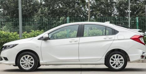 宝马X1多功能方向盘,325宝马方向盘有异响是什么原因？