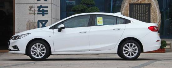 2023款路虎揽胜运动版,路虎揽胜运动版油耗如何