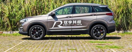 奥迪混动版价钱多少钱?(奥迪A6L后期保养一年大概多少钱)