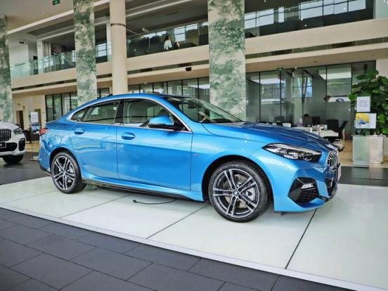 奥迪q7性价比高吗(奥迪tt性价比怎么样)