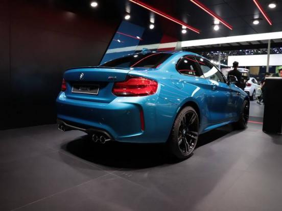 奥迪a6油耗实际多少(奥迪a4 45quattro油耗)