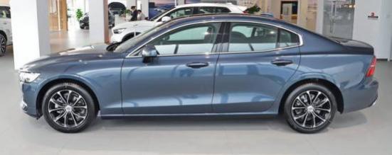 汽车挡风玻璃裂纹的修复方法是什么(汽车轮胎出现裂纹还能用吗)