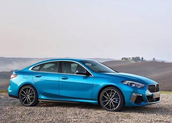 新手自动挡车行驶技巧(新手学车基础技巧汇总)