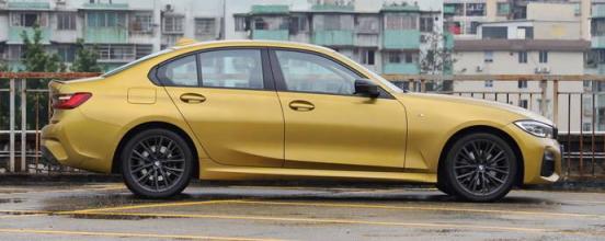 开车怎样判断前后左右的距离(新手开车判断车距技巧)