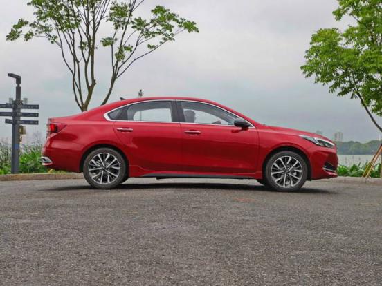 刚开始学开车的时候,违反交通信号灯什么时候给通知