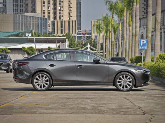 panamera是大型车还是中大型车,保时捷panamera有猎装版吗