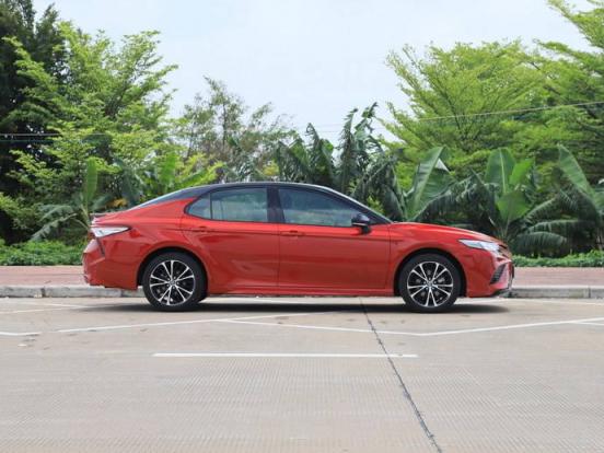 汽车过户换牌一天可以办完吗(汽车摇控锁不了怎么办)