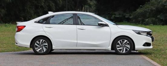 新车险车损包含玻璃险吗,车险的玻璃险多少钱?