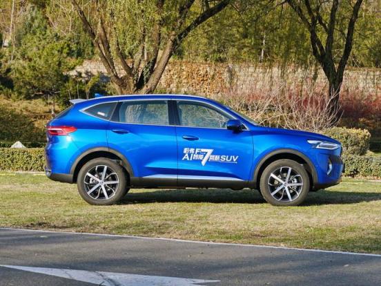 后视镜防雨喷剂什么作用(车后视镜防雨膜怎么贴)