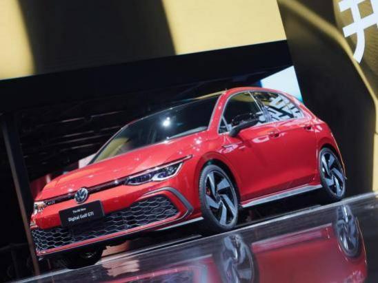 领动现代怎么样投屏(现代领动转向异响怎样解决)