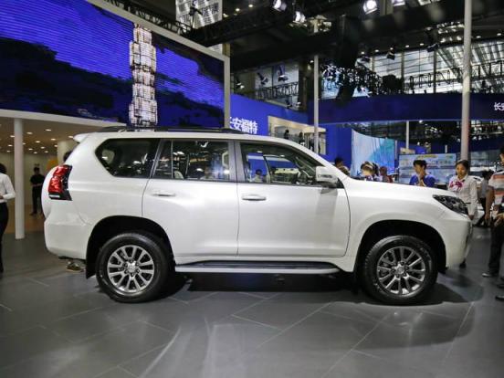 吉利博瑞是三缸还是四缸(吉利博瑞是三缸的吗)