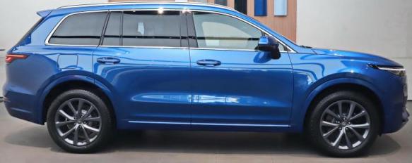 宝来和速腾哪个更实用,大众速腾助力泵在哪个位置