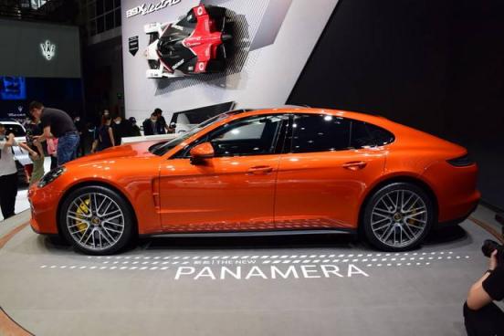 吉利帝豪ec7胎压复位按键在什么位置？(吉利帝豪gs胎压195kap偏低吗)