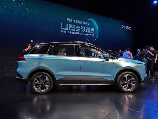 双闪和危险报警闪光灯一样吗(危险报警闪光灯和双闪灯)