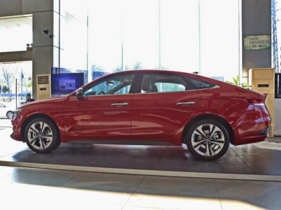 世嘉原车火花塞多久更换一次？(凯迪拉克XT5火花塞多久换)