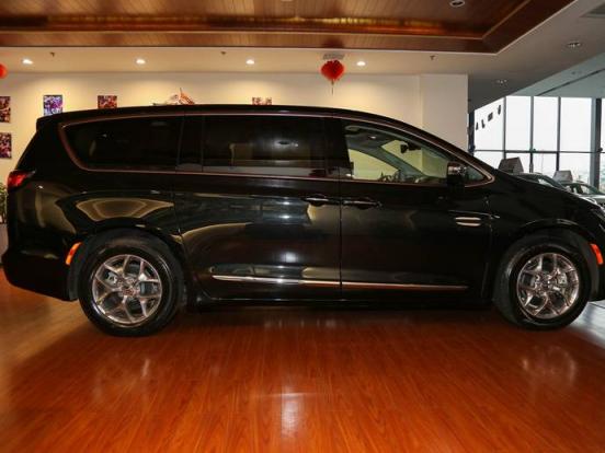 丰田雷凌有手动挡吗(2023丰田雷凌自动落锁怎么设置)