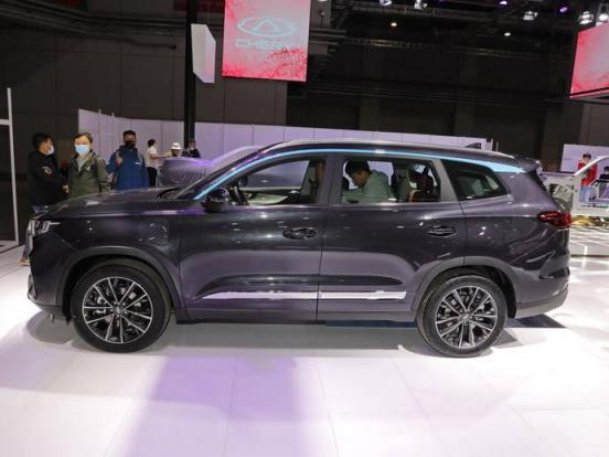 日产蓝鸟轮胎多久换一次(新福特福克斯轮胎多久更换)