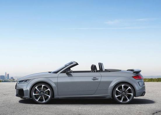 丰田致享怎么看耗油(17款丰田威驰用10W一40机油行吗？大家怎么看？)