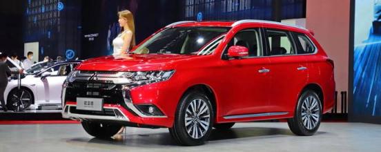 与奥迪A6L抢饭碗！