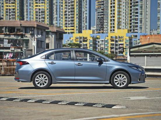 应急车道短暂停车1分钟(最里侧车道可以停车么)