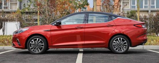 自动挡和手动挡车的区别是什么？(自动空调与手动空调的区别)